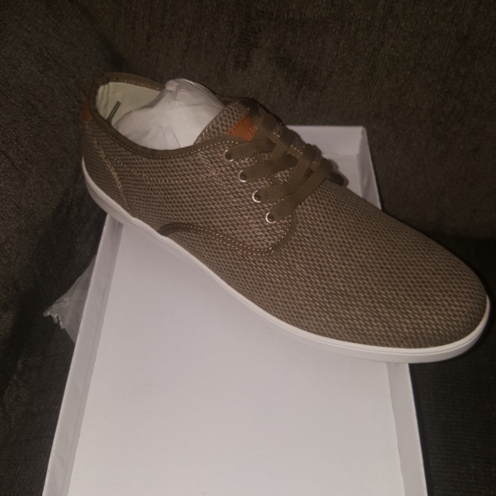 Men's shoes